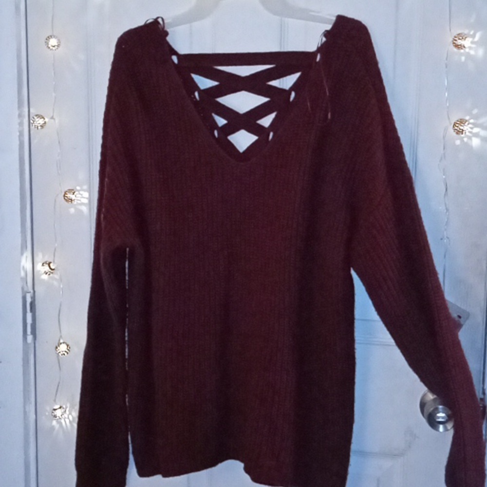 Maroon sweater